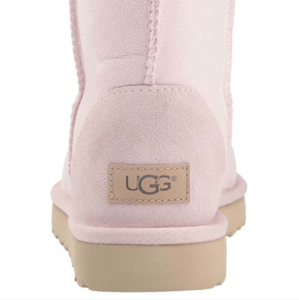 UGG Women's Classic Boots - Picture 3 of 8